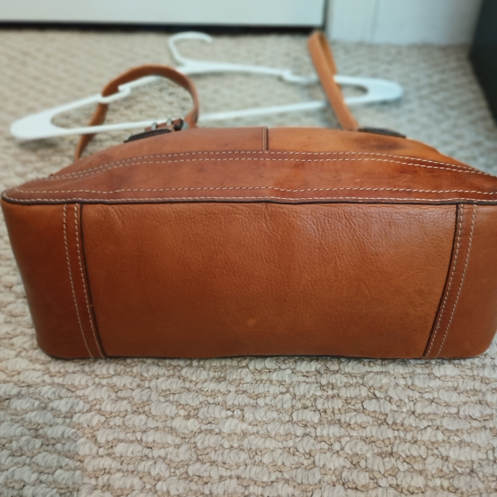 Fossil Medium Leather Shoulder Bag with Reversible Straps — Tan - Picture 13 of 14